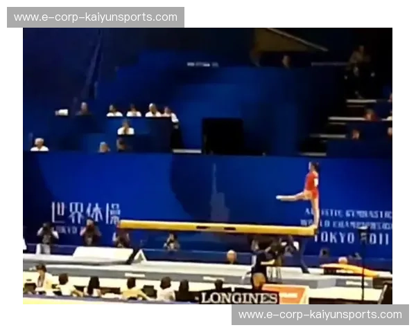 转会体操：球场外那场更刺激的“体操比赛”